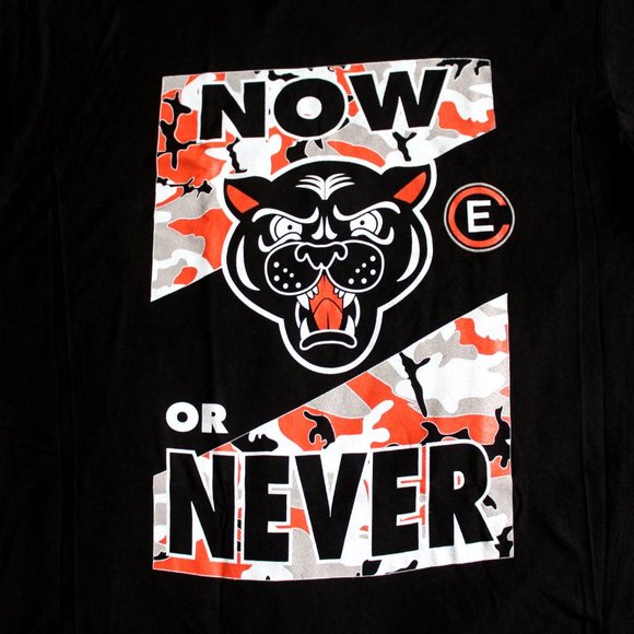 Effectus Clothing Now or Never Crewneck Shirt - Picture 2 of 2